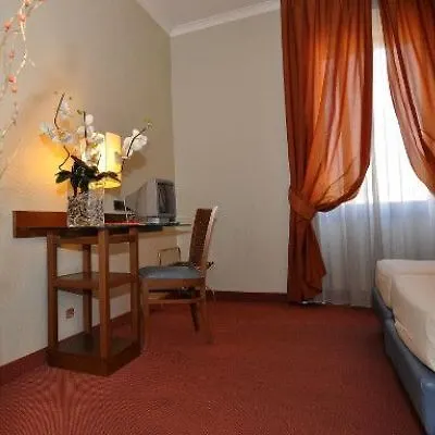 Hotel Executive Rome 4*,