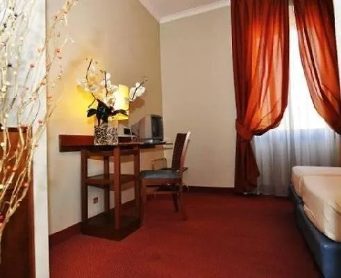 Hotel Executive Roma 4*,
